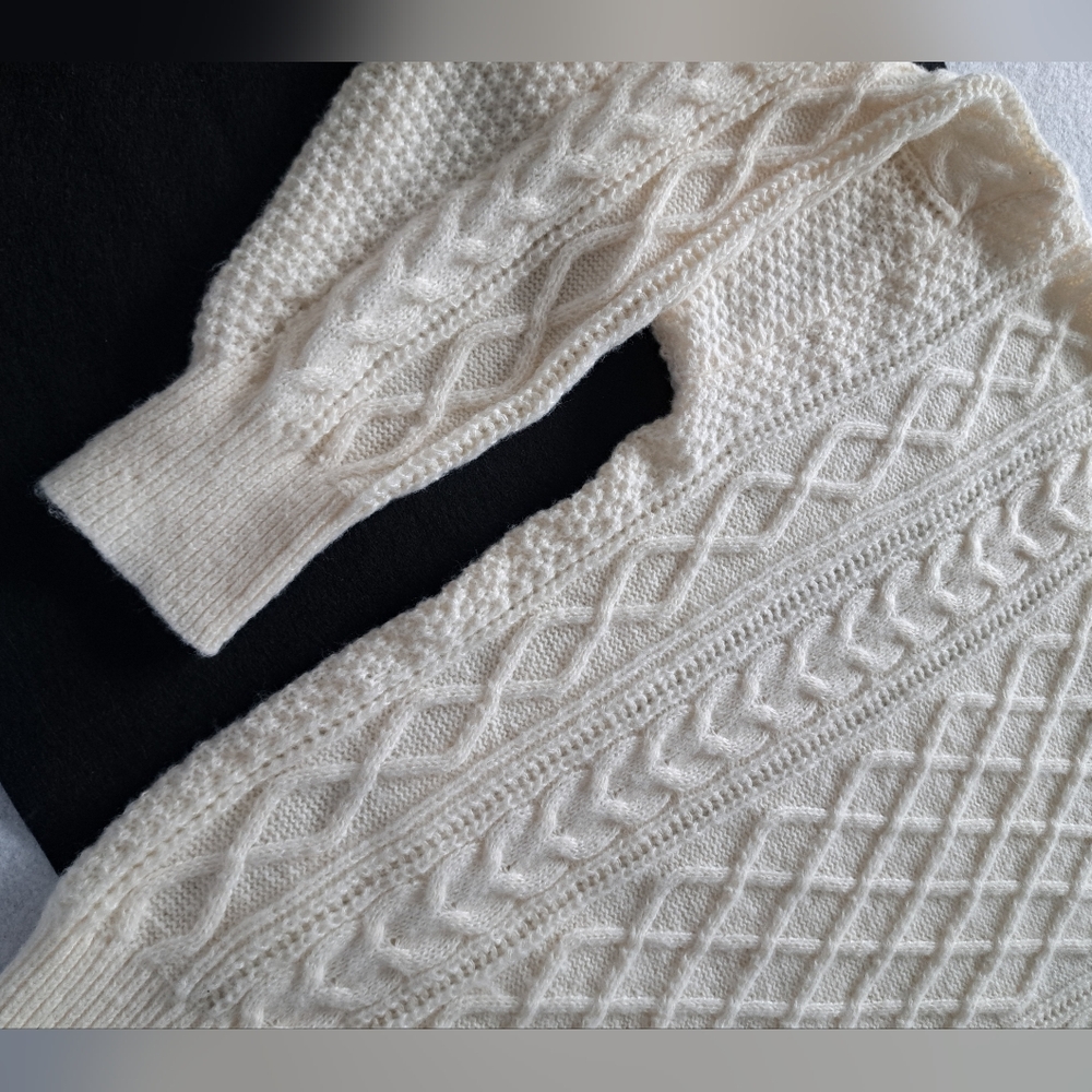Classic Preppy Knit Sweater in Cream - Picture 3 of 11